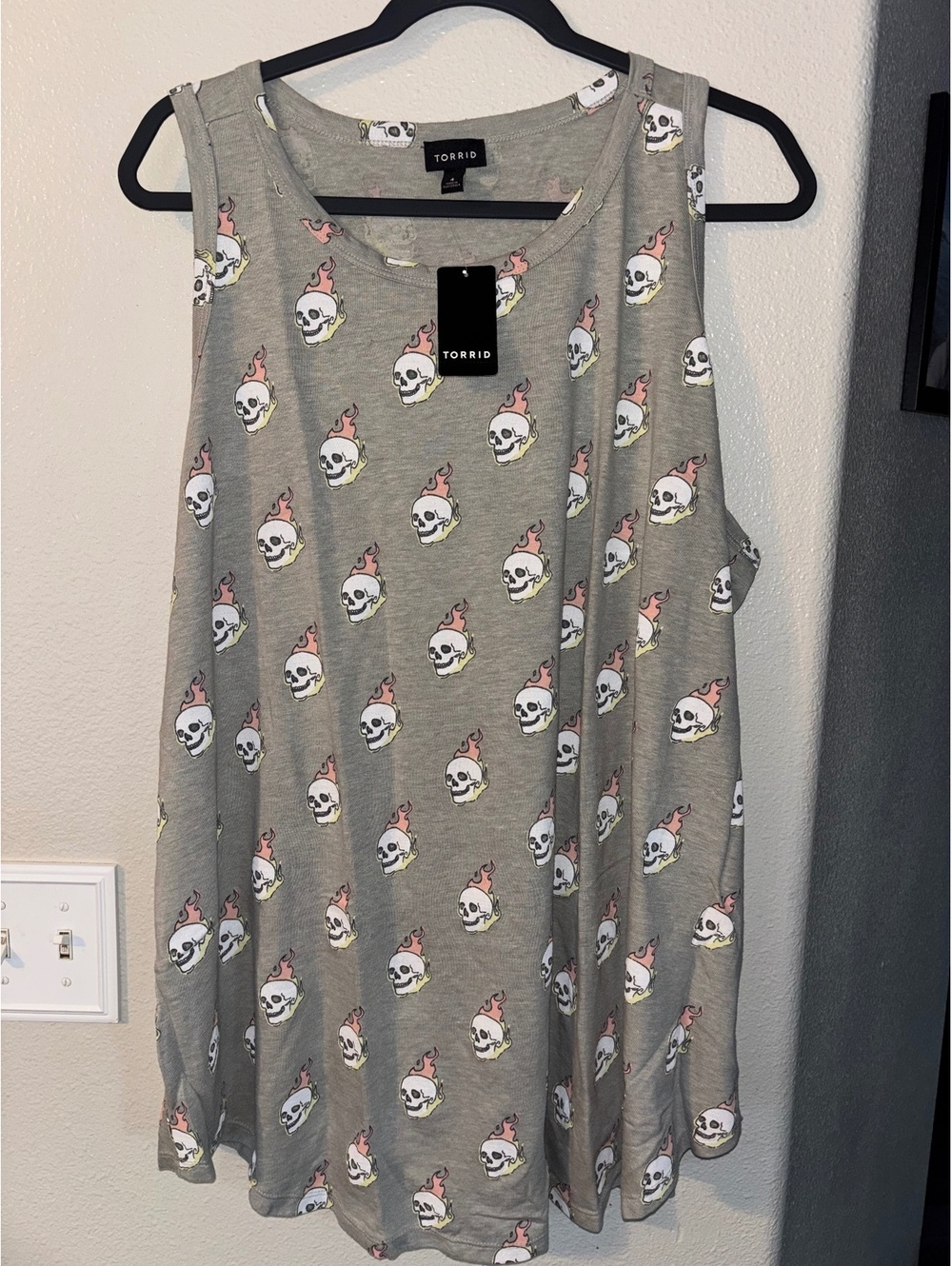 Torrid Gray Flaming Skull High-Neck Jersey Tank Top Plus Size 3 / 3X NWT